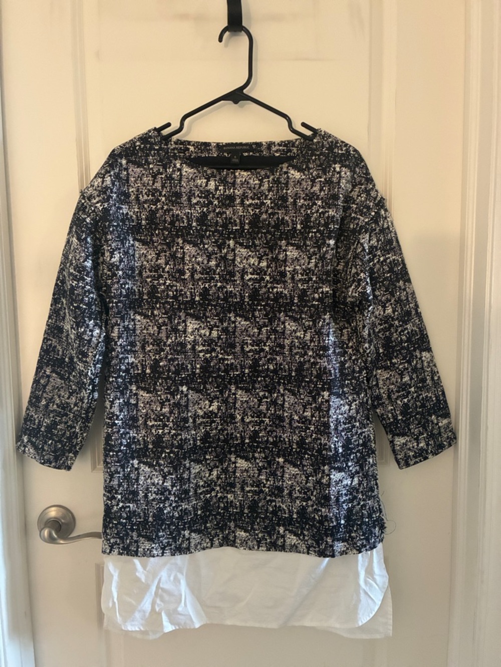 Banana Republic Navy and White Textured Tunic with Contrast Hem